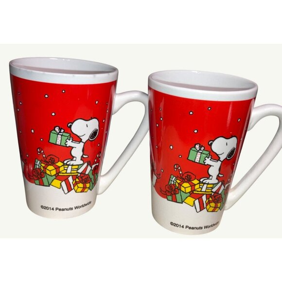 Peanuts Worldwide Other - Peanuts Snoopy Santas Little Helpers 12 Oz Ceramic Coffee Mugs Set Of 2